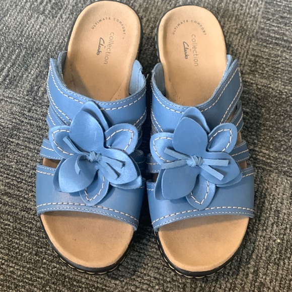 Clarks Women size 8 Lexi Opal Sandal Blue Leather - Picture 1 of 3